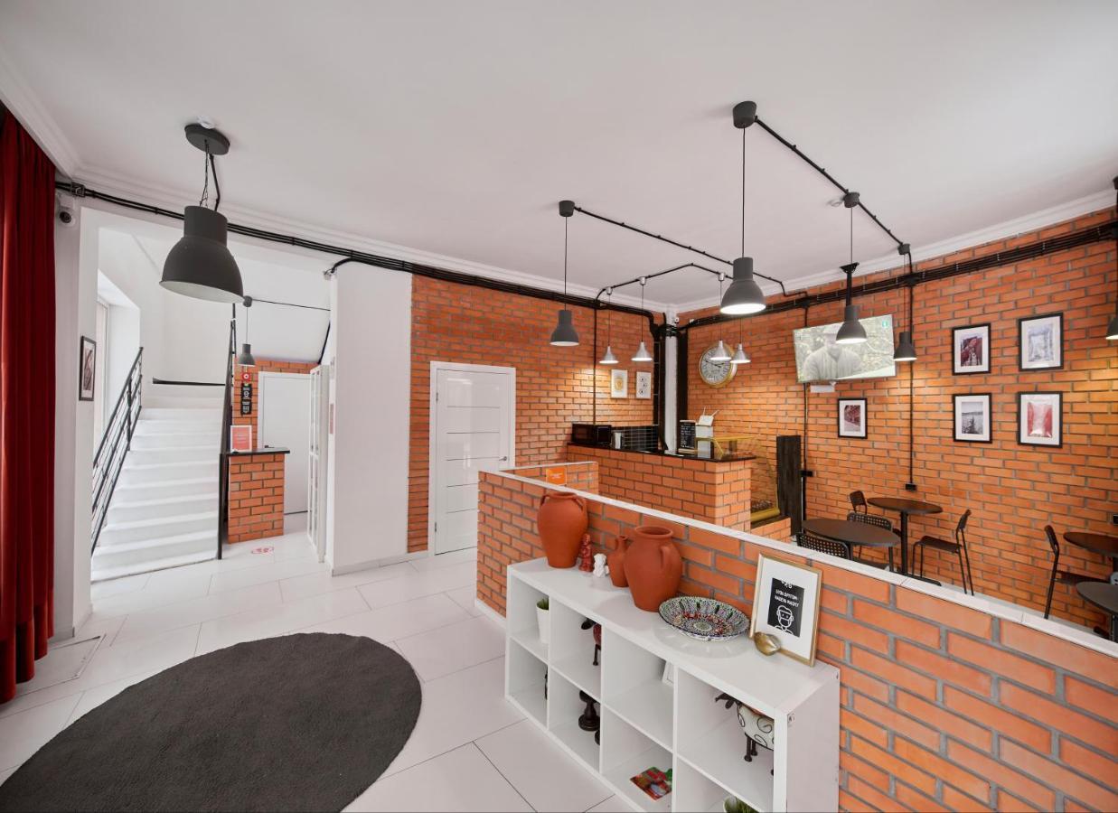 Hannah Inn Budget Hotel Астана Екстер'єр фото