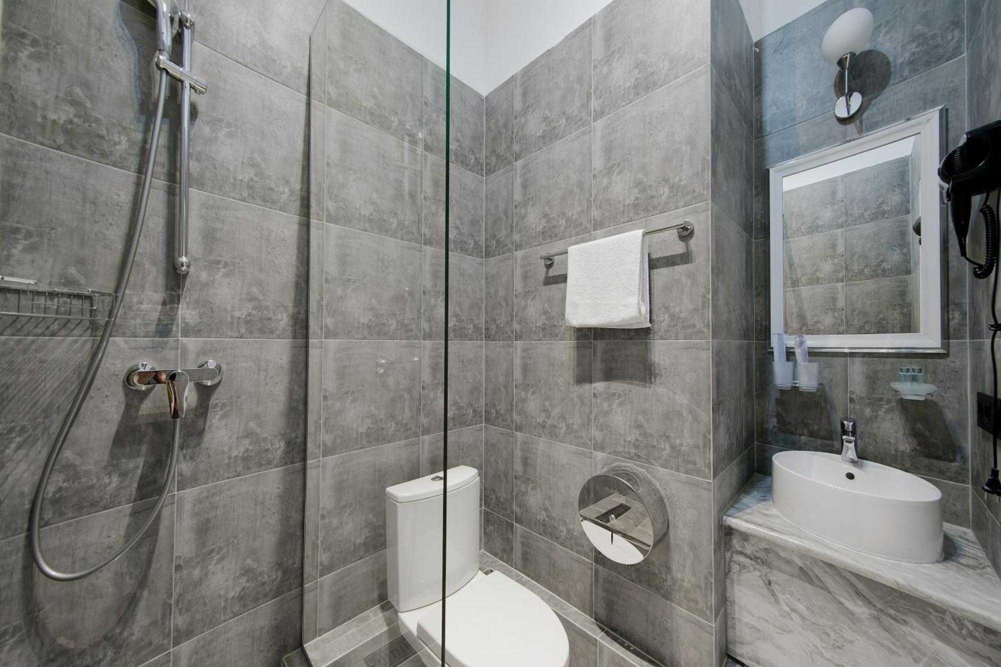 Hannah Inn Budget Hotel Астана Екстер'єр фото