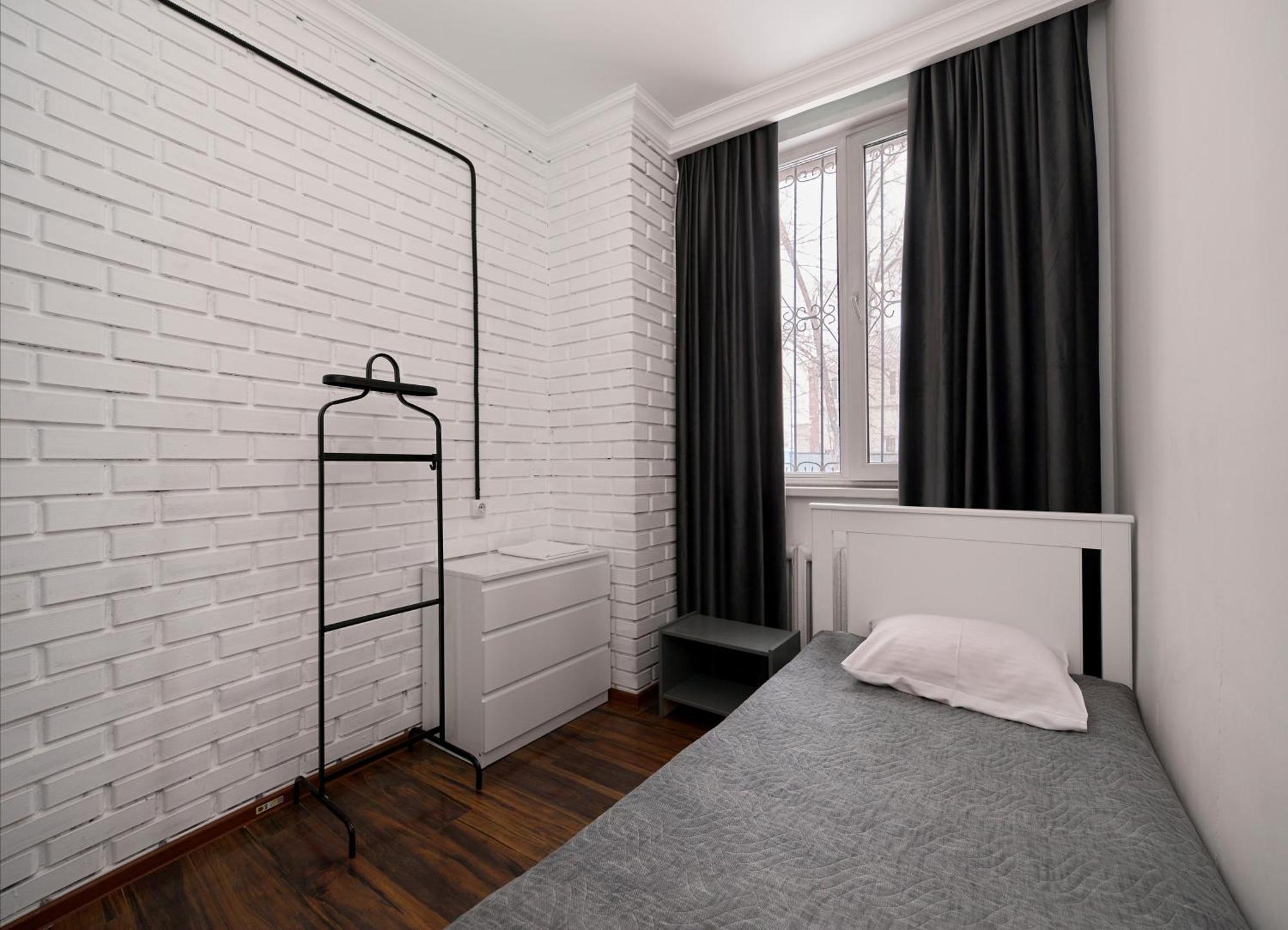 Hannah Inn Budget Hotel Астана Екстер'єр фото
